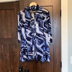 Ali miles navy blues topper